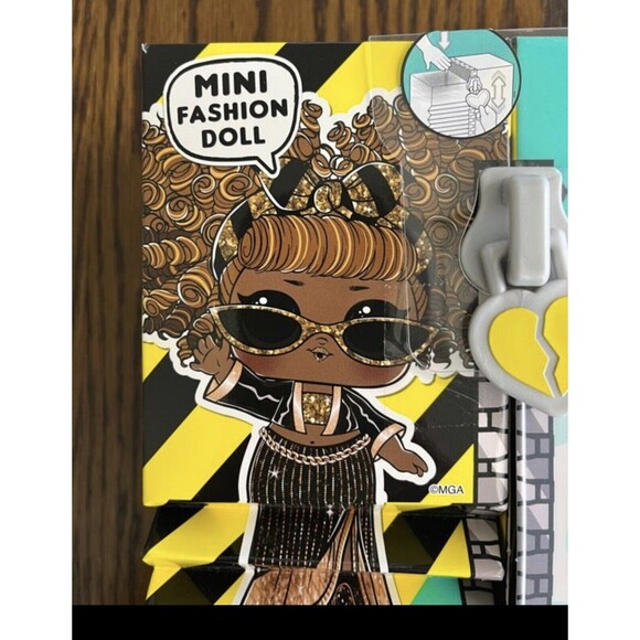 LOL Surprise JK Queen Bee Mini Fashion Doll Playset 15 Surprises Real Hair New - Picture 3 of 4